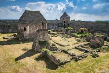 Hrad Bzovík