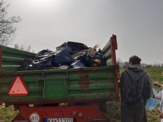 Čistenie obce Bzovík - Deň Zeme