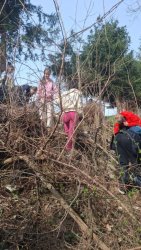 Čistenie obce Bzovík - Deň Zeme