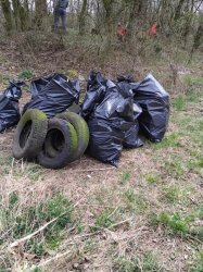 Čistenie obce Bzovík - Deň Zeme